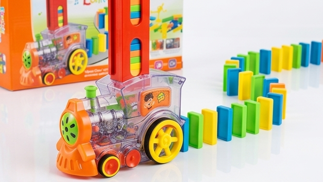 DominoExpress™ Automatic Domino-Laying Electric Train | Interactive Transparent Toy Train with Sound, Lights, and Steerable Chimney 🚂🧱✨